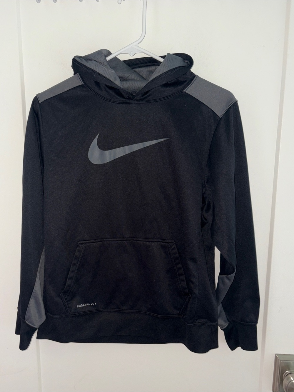 Nike Therma-fit hoodie sweatshirt boy's XL VGUC